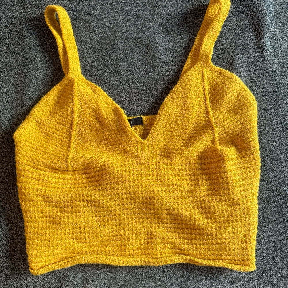 Yellow tank top stretchy material super comfy
